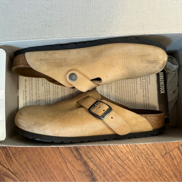 Birkenstock Tan Slippers with Contoured Footbed - Picture 8 of 9